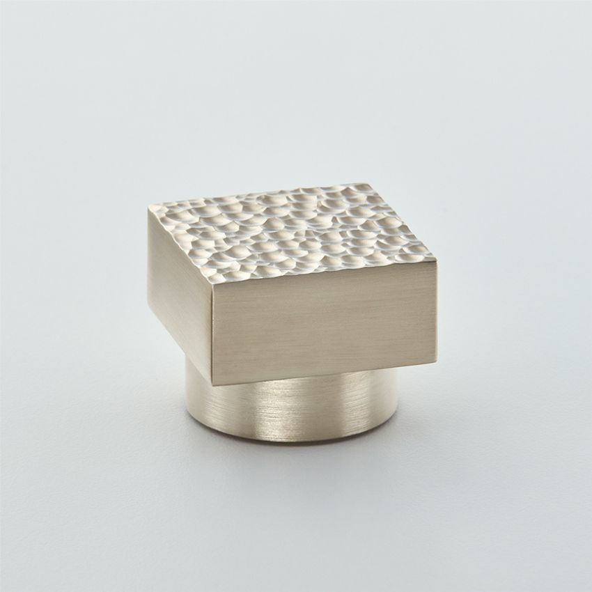 L301_Lunar Cabinet Knob_SN.jpg